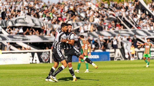 Le rôle du hors-jeu dans la tactique de l'équipe